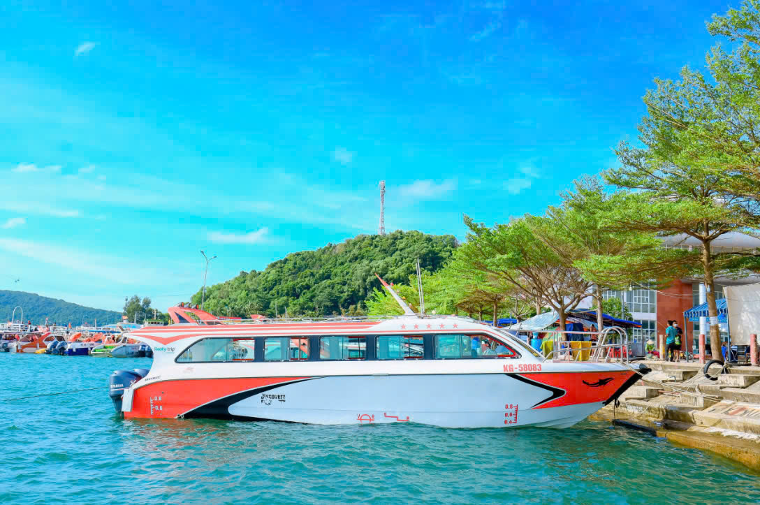 Dịch vụ thuê cano Phú Quốc
