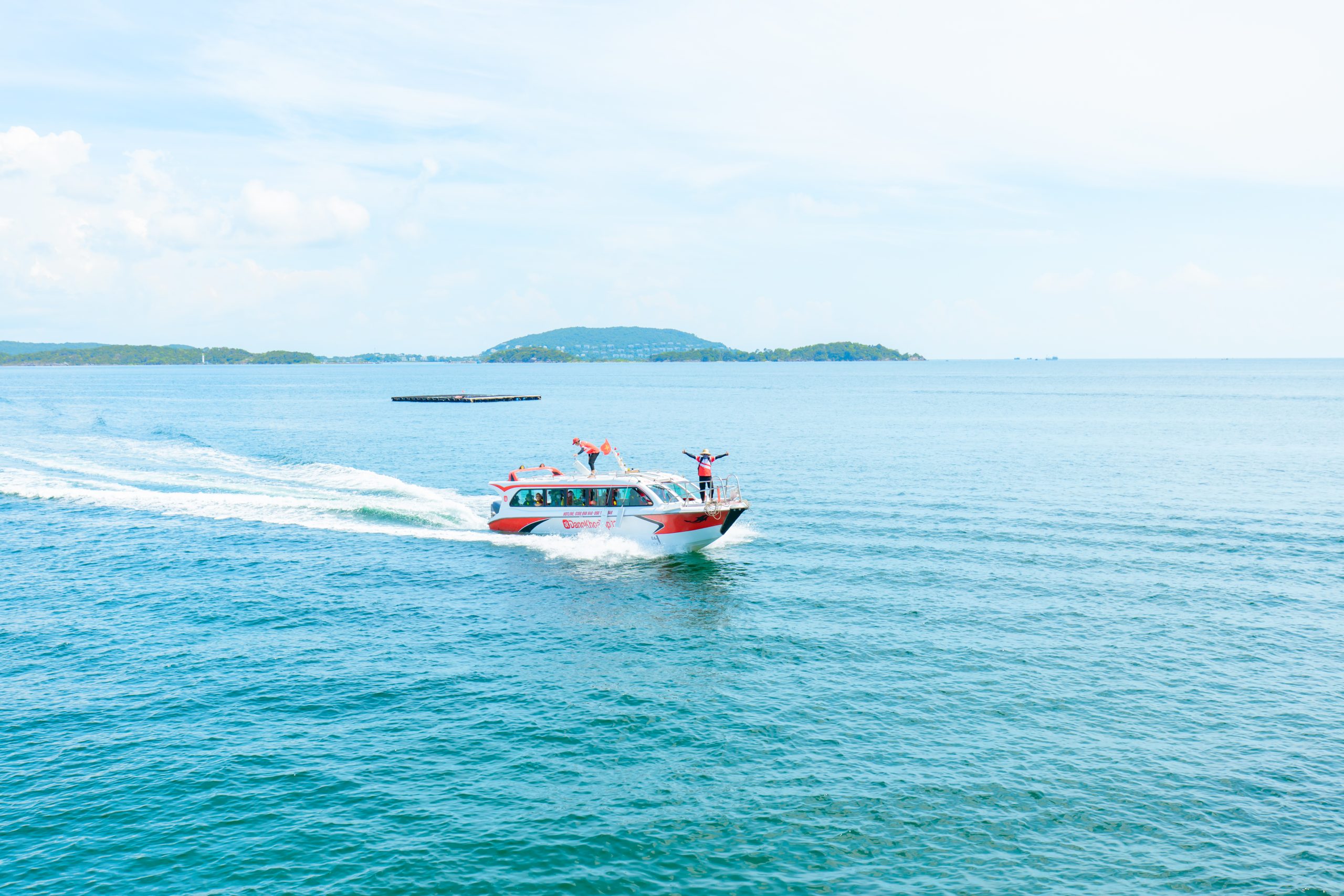 Dịch vụ thuê cano Phú Quốc