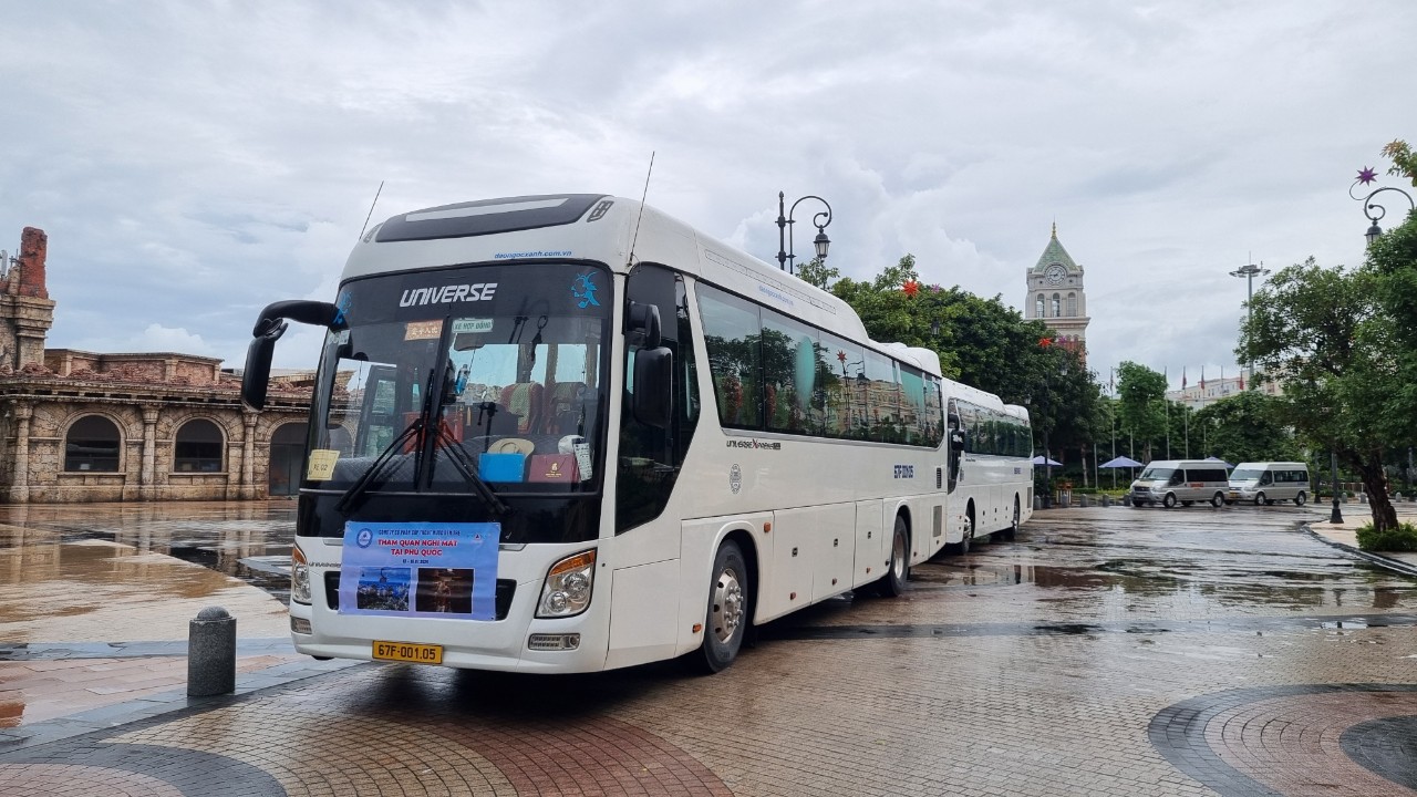 Thuê xe 45 chỗ tại Phú Quốc