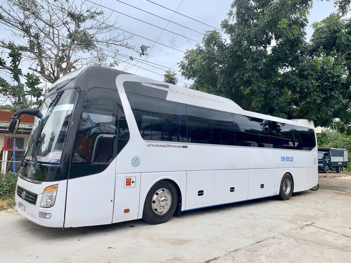 Thuê xe 45 chỗ tại Phú Quốc