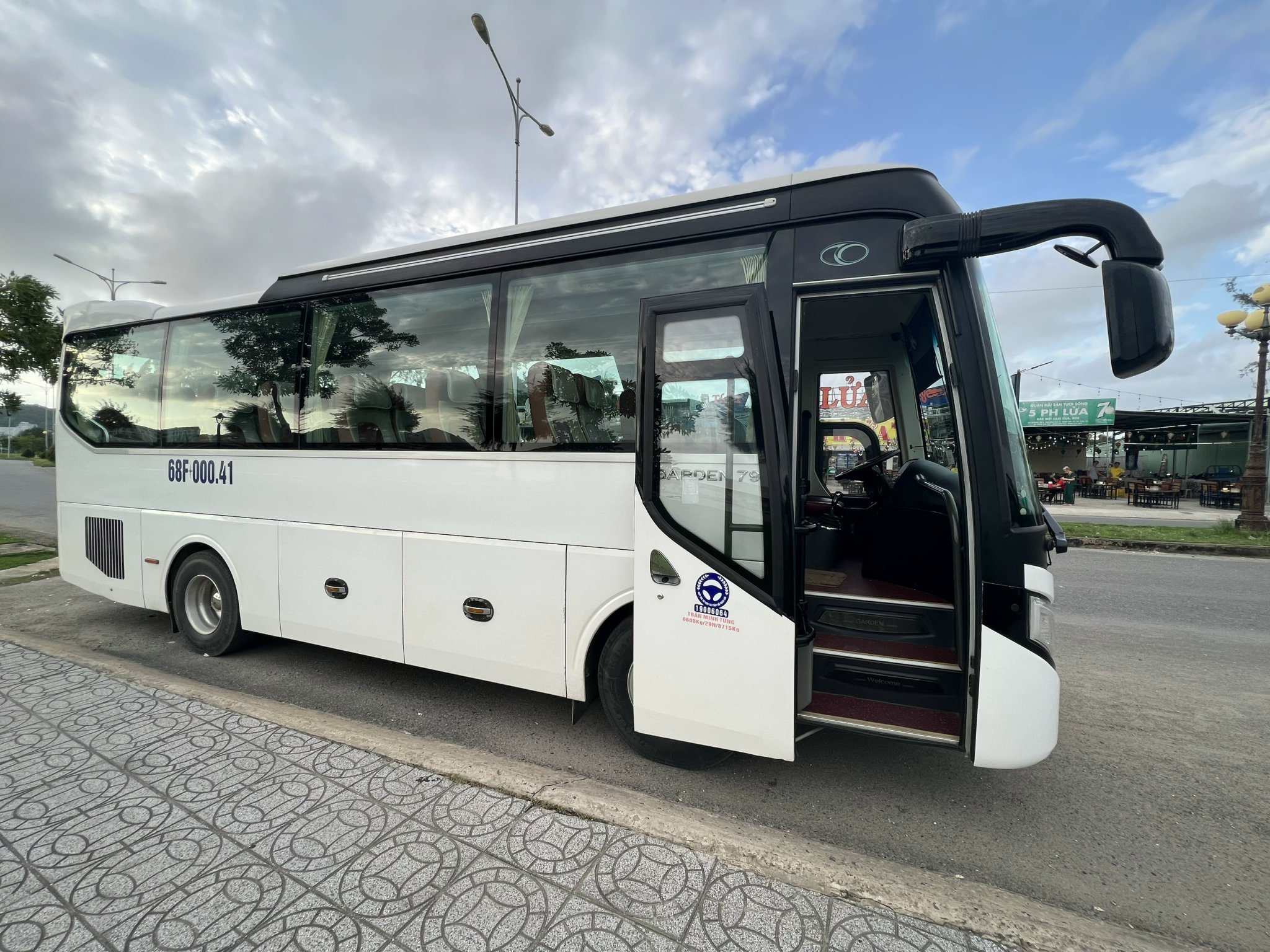 Thuê xe 29 chỗ tại Phú Quốc